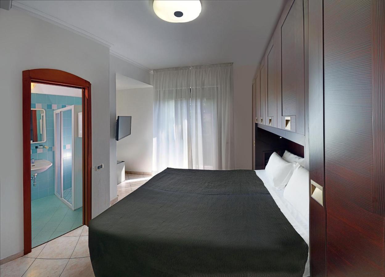 Hotel Venus Gabicce Mare Ngoại thất bức ảnh