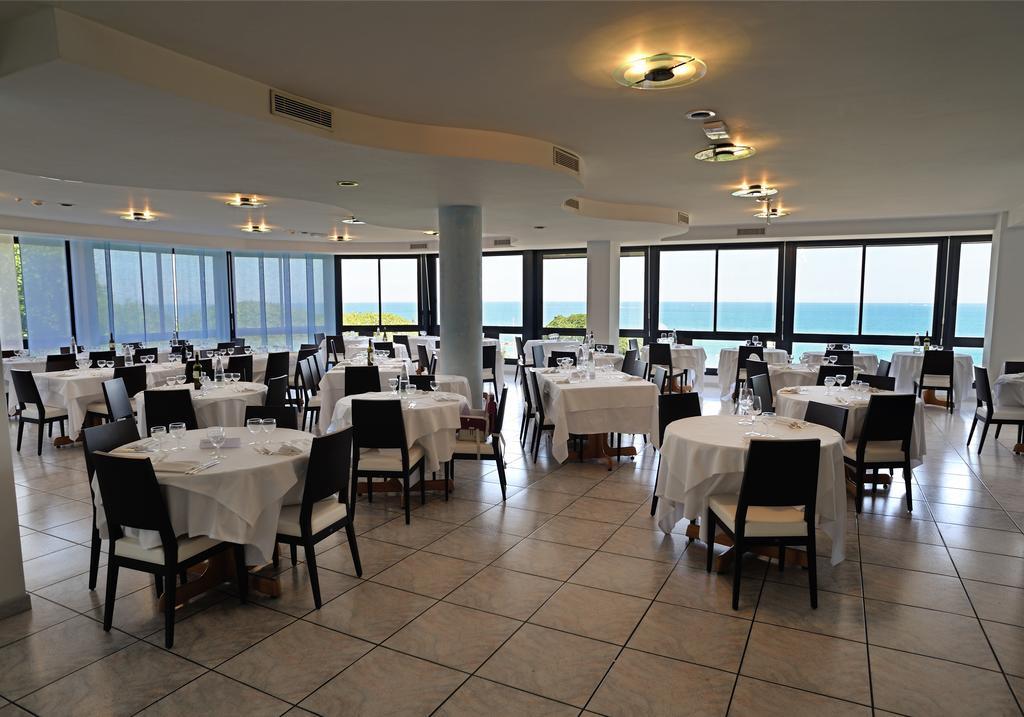 Hotel Venus Gabicce Mare Ngoại thất bức ảnh