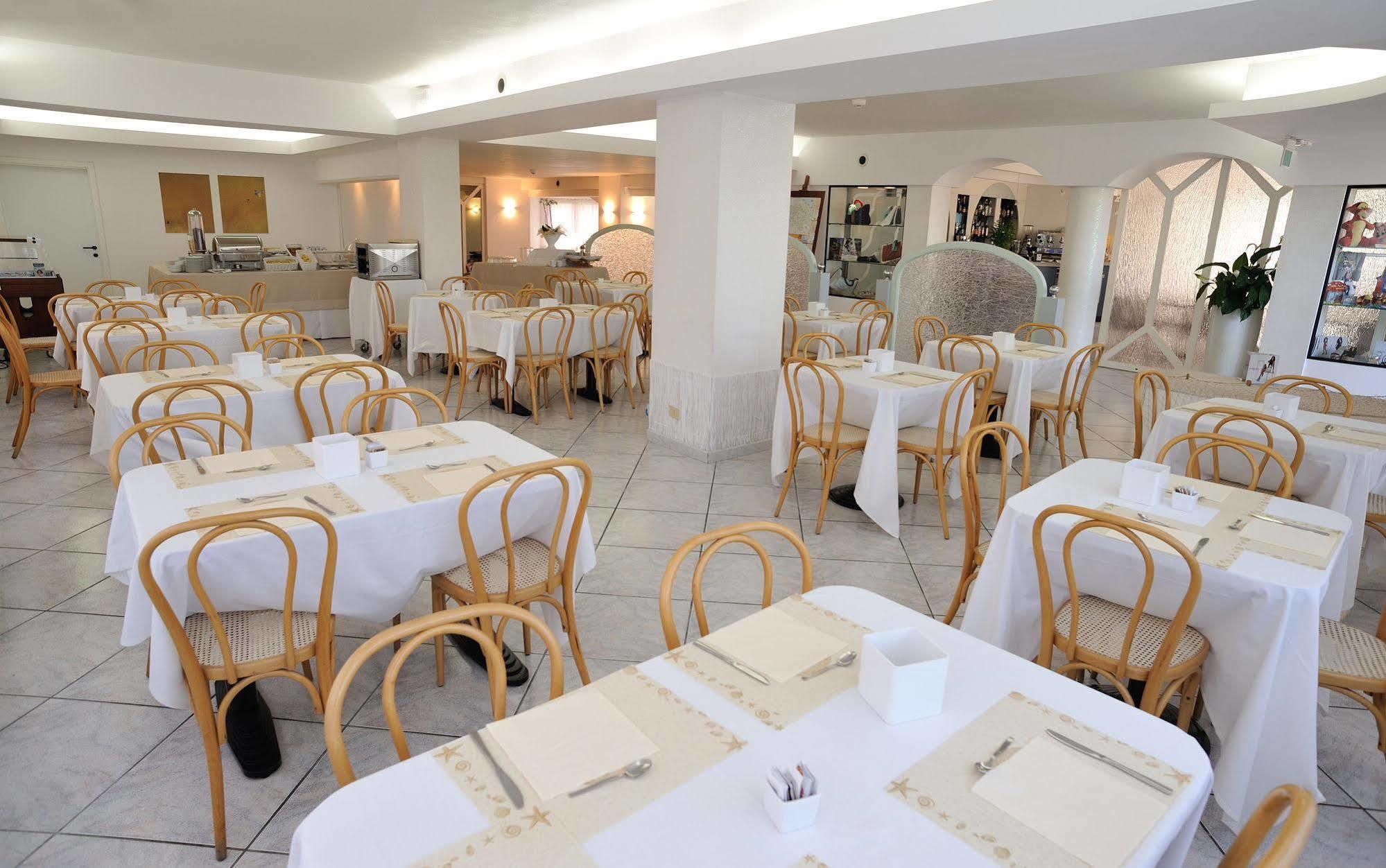 Hotel Venus Gabicce Mare Ngoại thất bức ảnh