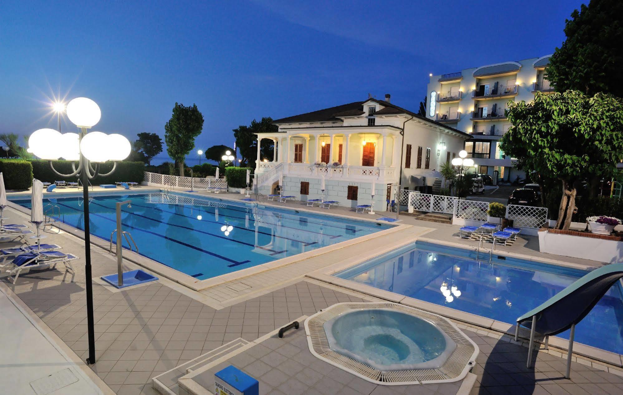 Hotel Venus Gabicce Mare Ngoại thất bức ảnh